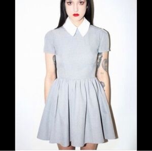 Deandri Gray And White Dress contrast collar Large
